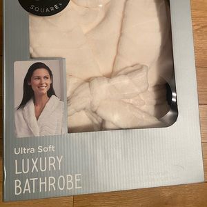 Luxury Bathrobe NEW cream color ultra soft 44’ length.